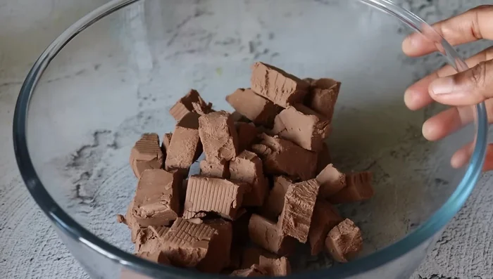 Mix chocolate milk.