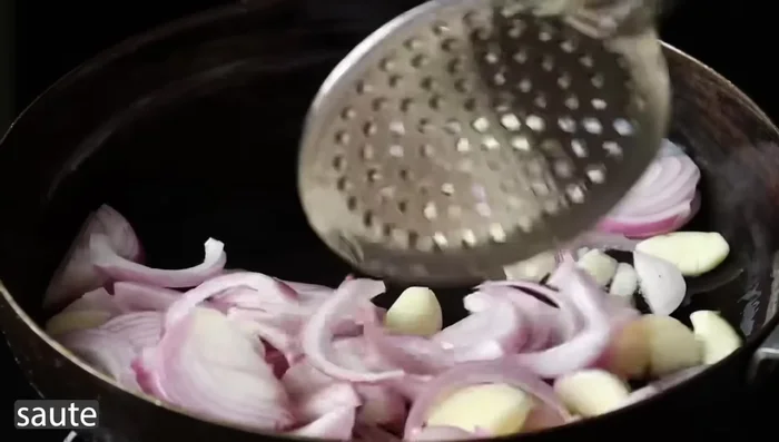 Start making the chutney.