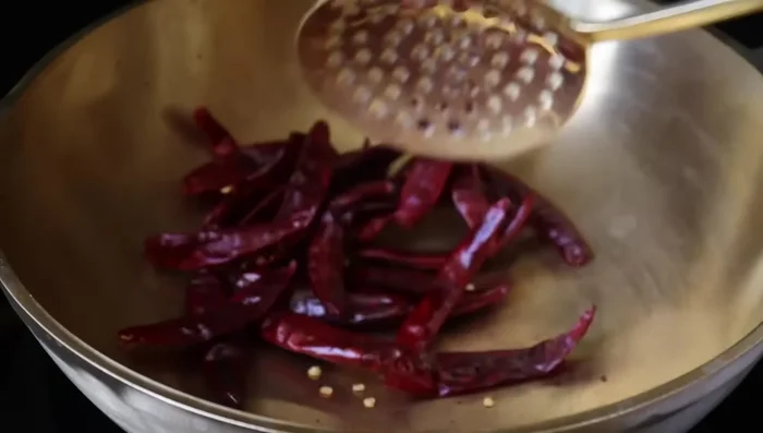Store the Paruppu Podi in an airtight container.