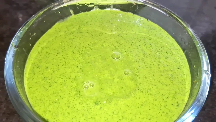 Add lemon juice to the chutney.