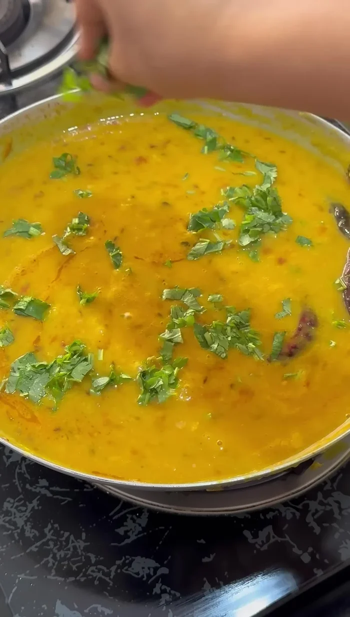 Once boiled, garnish with green coriander.