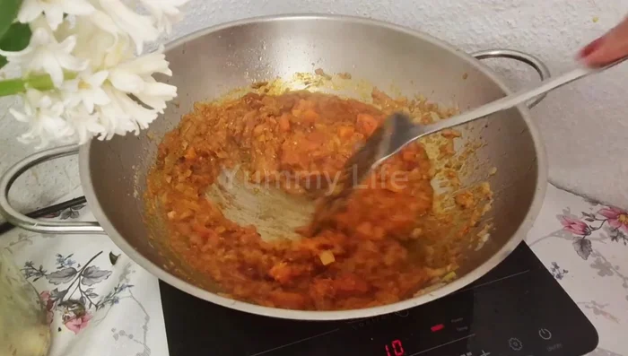 Add 1 spoon garam masala, salt, red chili powder, and turmeric. Fry the spices properly.