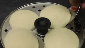 Soft Idli Recipe: The Secret to Perfectly Fluffy Idlis