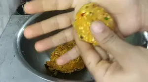 Quick & Healthy Poha Breakfast Recipe | Easy Indian Tiffin