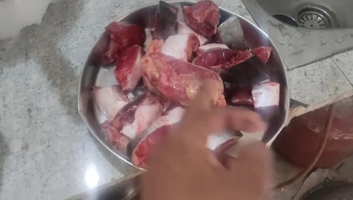 Wash and cut the fish into small pieces. Keep them in the fridge for two hours.