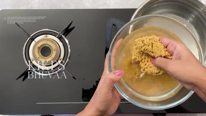 Prepare the millet: Rinse thoroughly and soak for 30-40 minutes. Cook in boiling salted water.