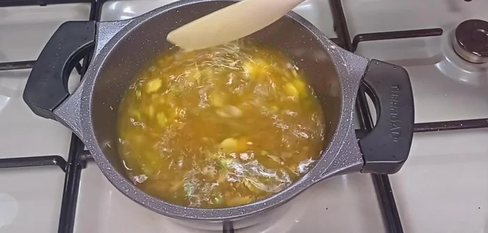 Bring to a boil and simmer for 4-5 minutes, covered or uncovered.