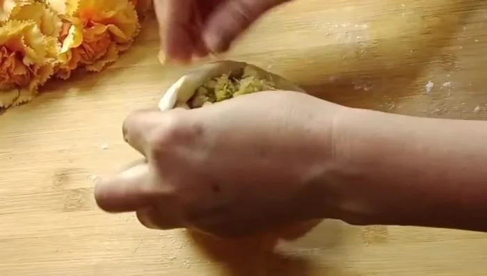 Divide the dough: Divide the dough into portions (124.24).