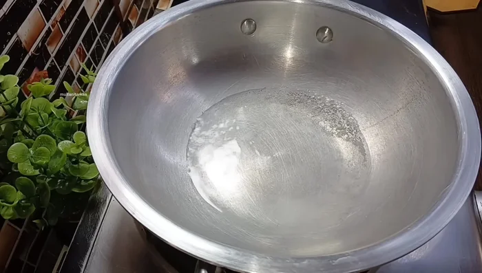 Add mangoes and 1 cup of water to a pot. Cover and cook over low heat for 10 minutes. (Use a pressure cooker for faster cooking)