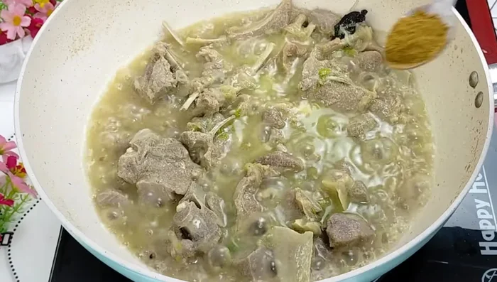 Add cumin powder, freshly ground black pepper powder, and mix well. Cook for 1-2 minutes.