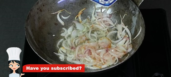 Blend the fried onions with green chilies and a little water to make a paste (91.2).