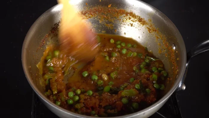 Add lemon juice and 1/4 cup of water. Simmer until the sauce thickens.