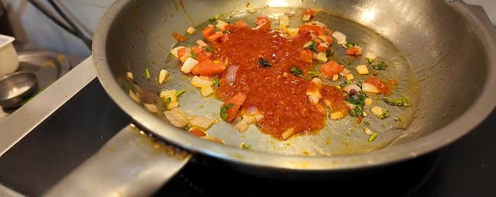 Add chilli flakes. (345.8)
