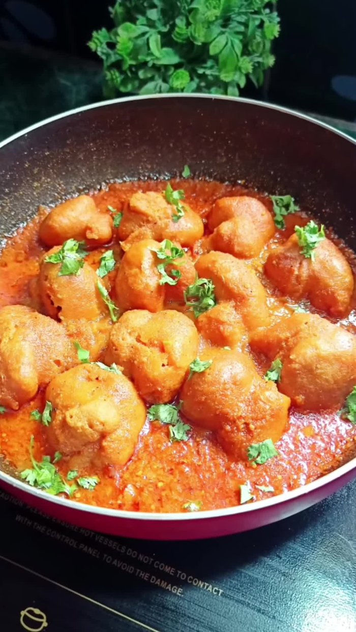 Add gram flour (besan) and stir continuously to prevent lumps from forming.