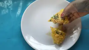 Soft & Spongy Moong Dal Dhokla Recipe: Healthy Indian Snack
