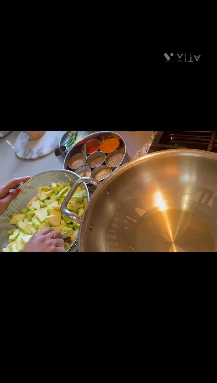 Wash the Tinda thoroughly and peel it. Cut into small pieces.