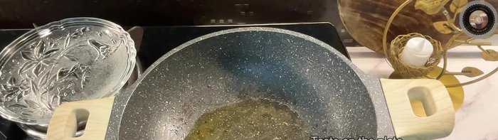 Add oil to the pan, add cumin seeds and let them crackle.