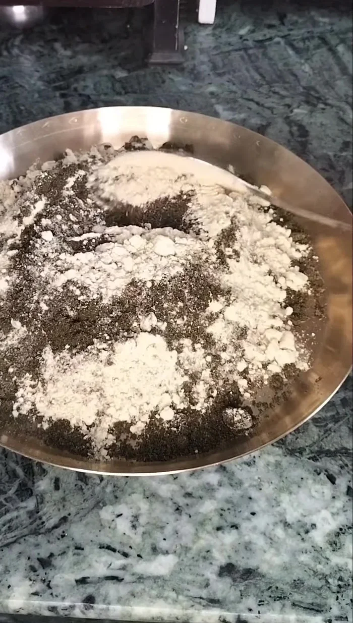 Add roasted gram powder (Sattu). Mix well.