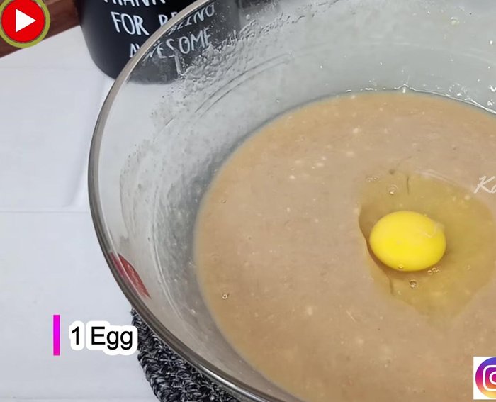 Add the egg and mix thoroughly.