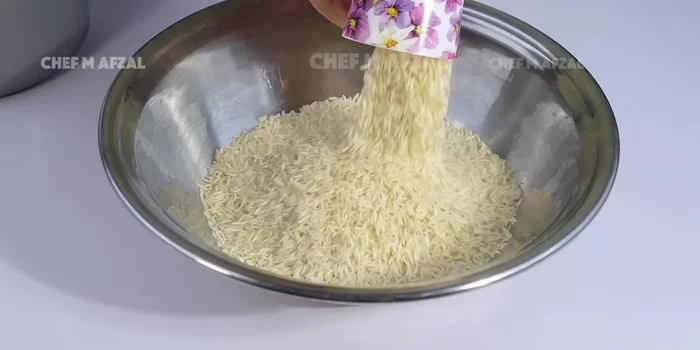 Wash and soak Basmati rice for 1 hour.