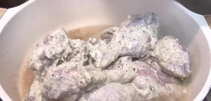 Heat oil in a pan and cook the marinated chicken until well done (about 10-15 minutes over medium heat, covered).