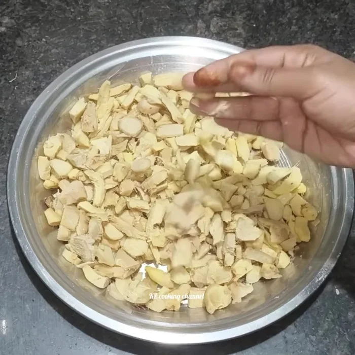 Store both garlic and ginger paste in airtight containers. Avoid adding water.