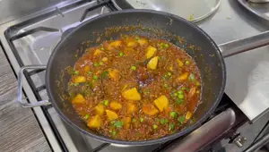 Aloo Matar Keema: Spicy Minced Beef, Potato & Pea Curry