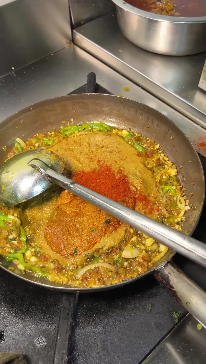 Add salt, red chili powder, coriander powder, Kasturi methi, and garam masala.