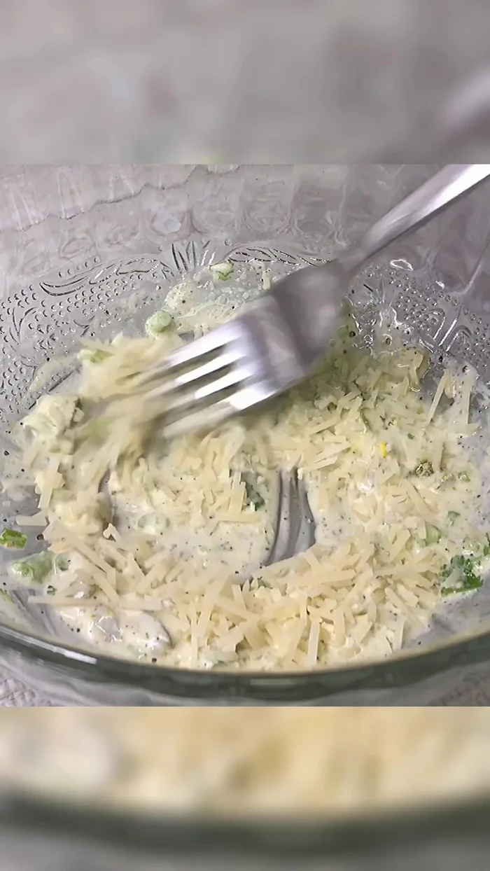 Prepare the cabbage salad: Combine the dressing with thinly sliced cabbage leaves. Serve with boiled eggs or grilled chicken.