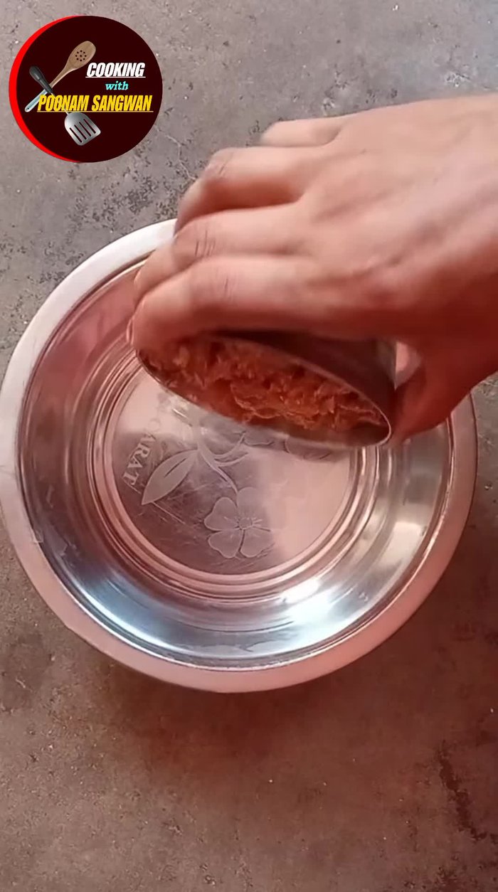 Take a bowl of jaggery and put it in a bowl.