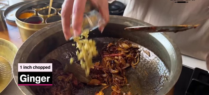 Add finely chopped ginger and garlic. Saute for a minute.