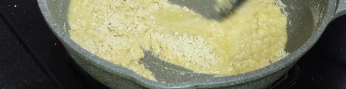 Add 1 cup of ghee to the mixture and mix well.